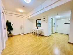 International Plaza (D2), Apartment #574945141
